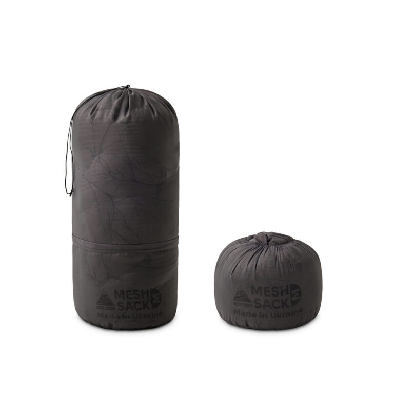 ROCK FRONT 450 Ultralight three season down sleeping bag in a storage mesh bag