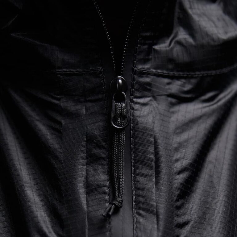 Ultralight outdoor rain jacket with pit zipps ROCK FRONT Rain Hoody