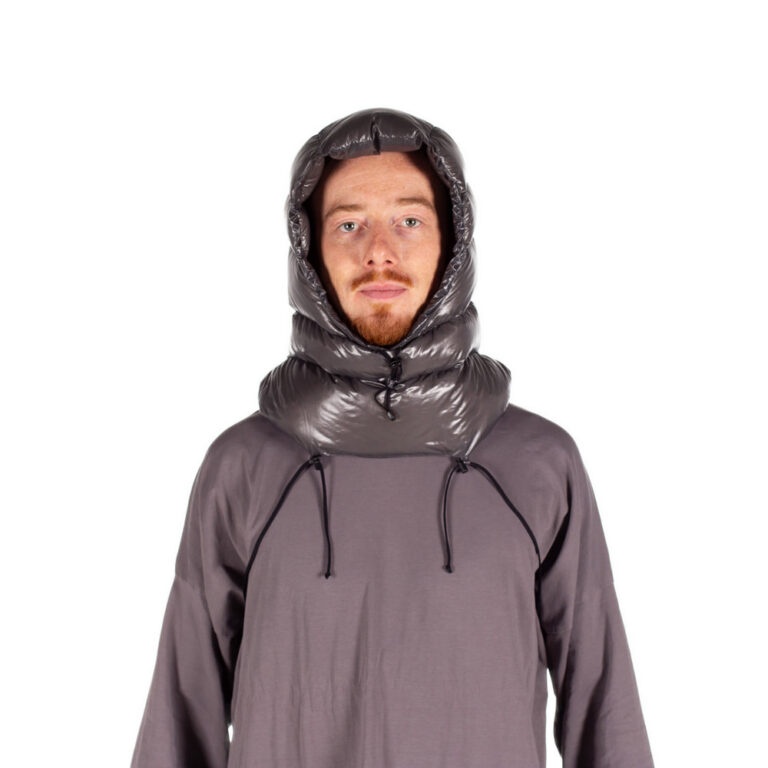 Levitate x ROCK FRONT Multiquilt down hood for quilt
